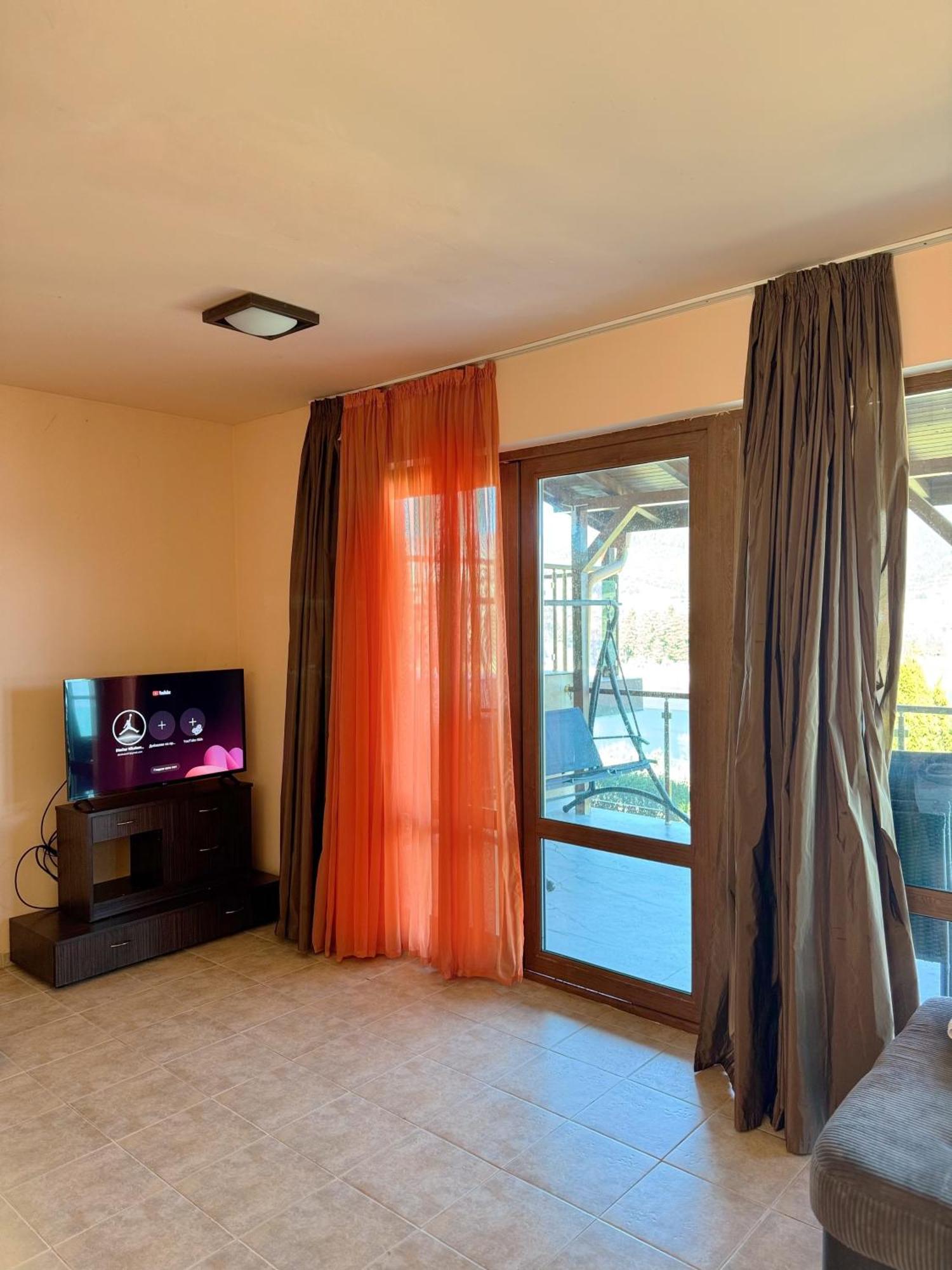 Vip Complex Hotell Sarnitsa Eksteriør bilde
